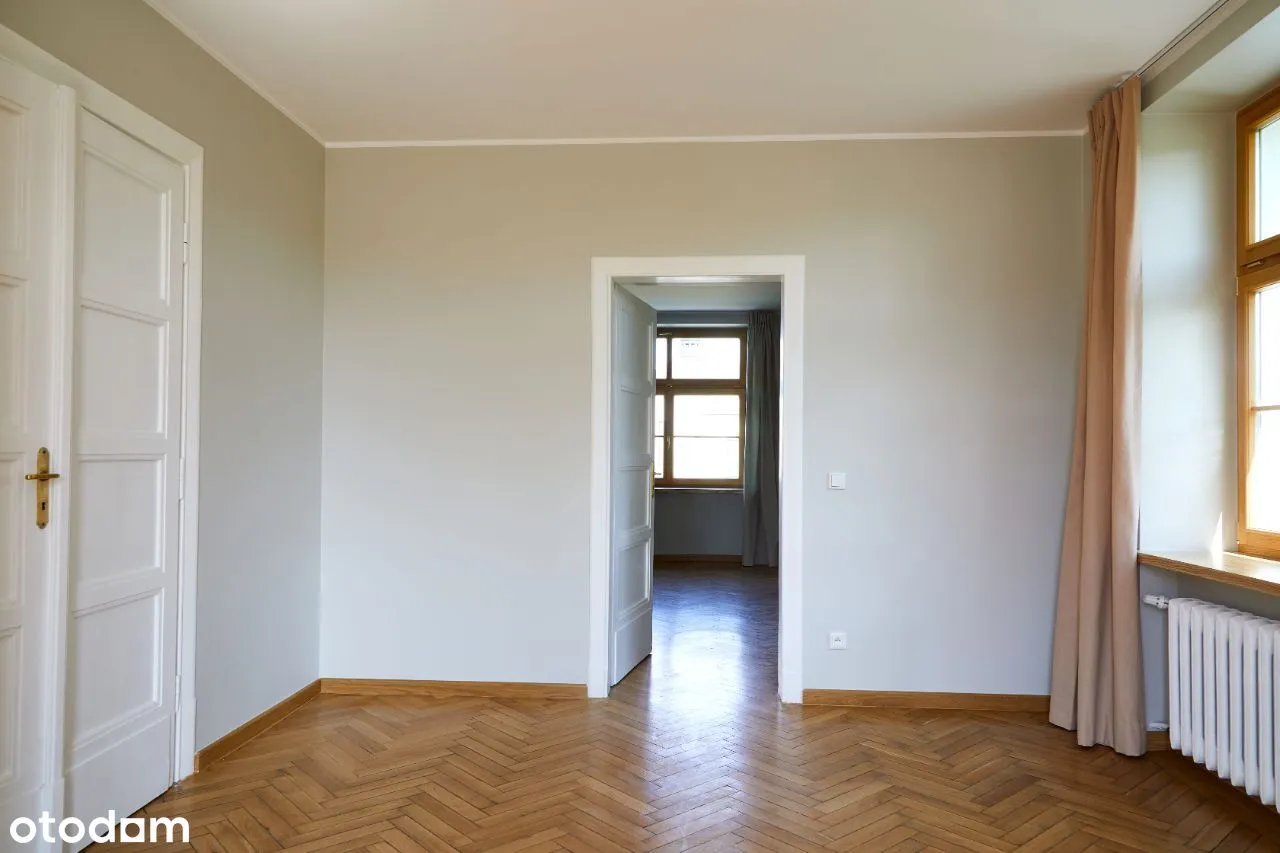 105m2 przy samym pl. Wilsona, po remoncie