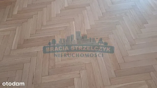 Metro Ratusz Arsenał