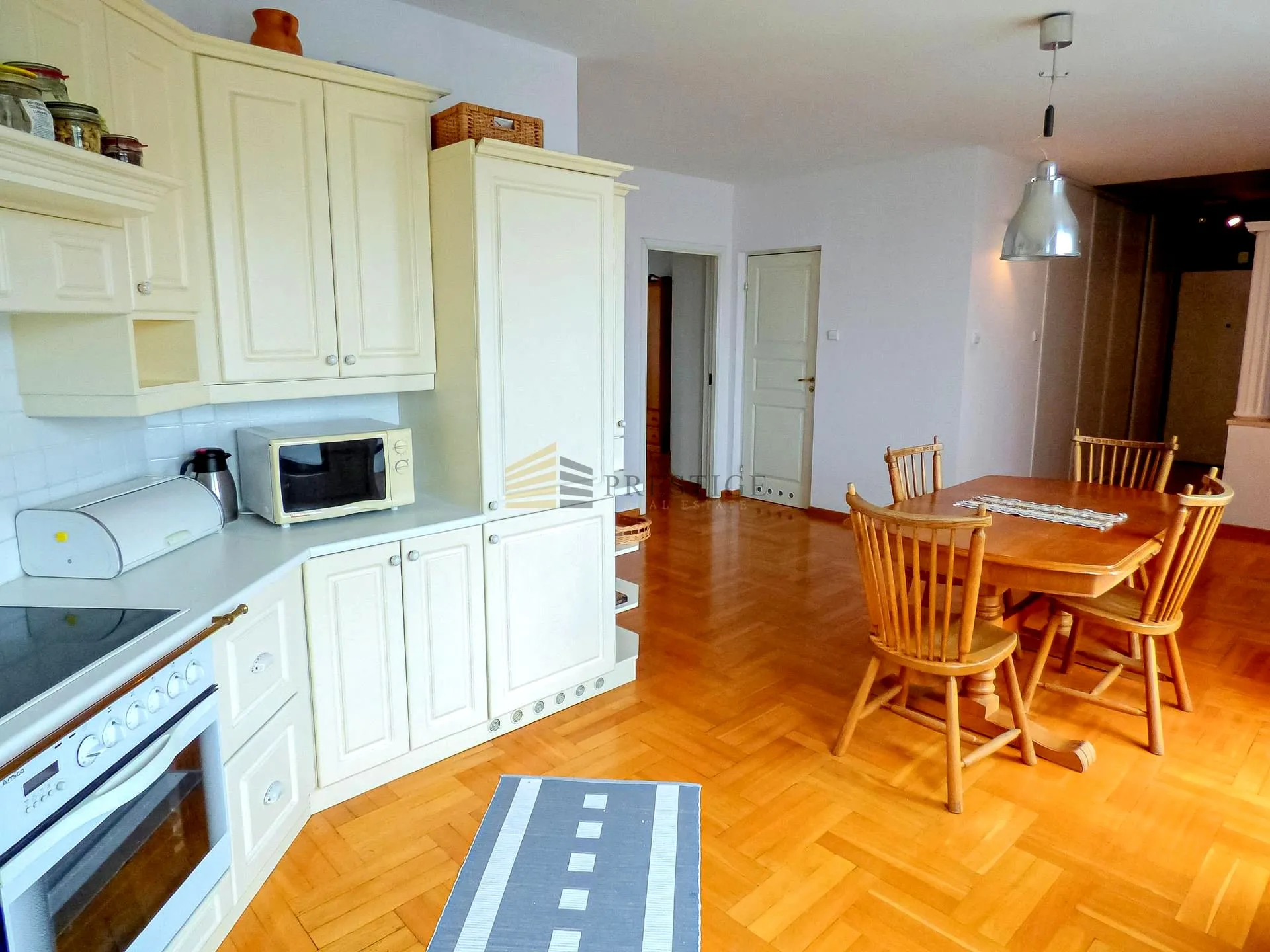 Apartament, Aleja Jana Pawła II