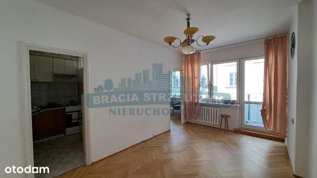 Metro Ratusz Arsenał