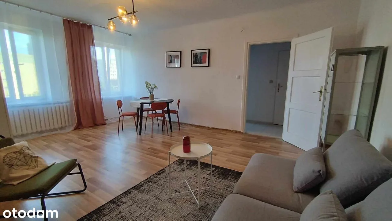 Klimatyczny apartament w kamienicy na Muranowie