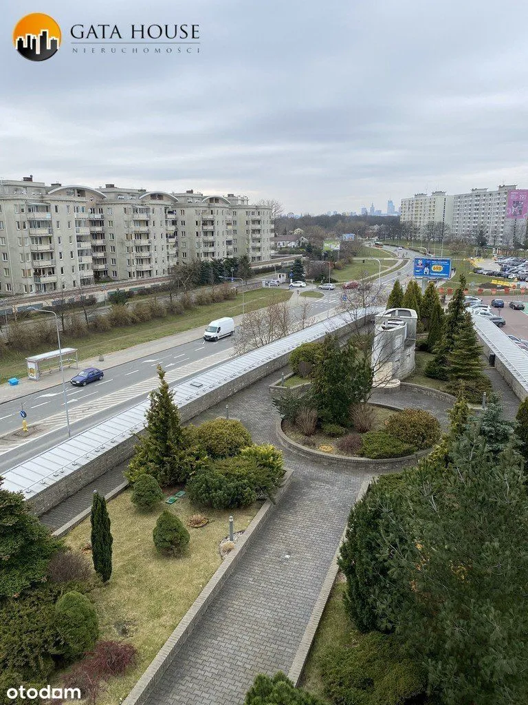 2 niezależne pokoje, kuchnia, loggia, garaż, metro 