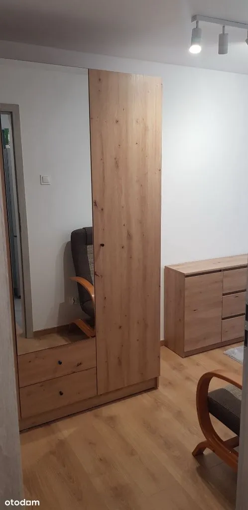 Dwa pokoje po remoncie/klimatyzacja/idealna lok.