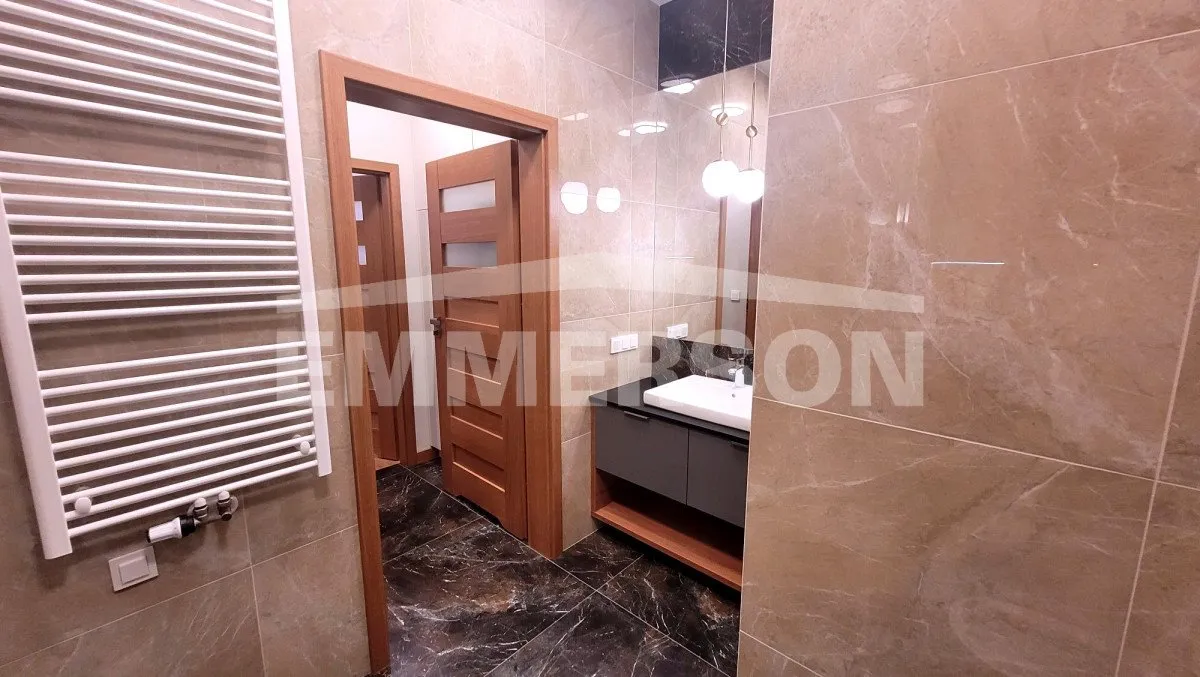 Komfortowy, 5 pokojowy apartament, cichy 