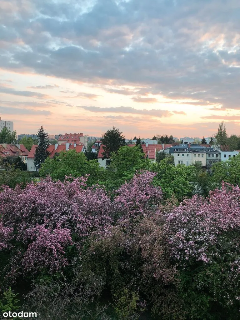 2016r.,2 balkony, garaż w cenie,do Metra 900m.