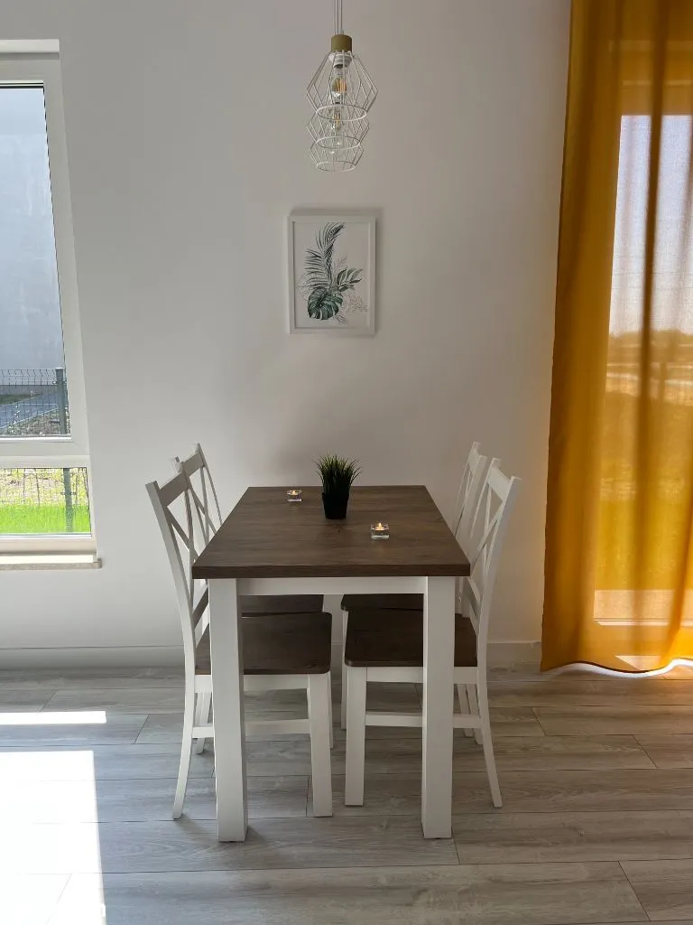 Apartament 54 m² z dwoma garażami i ogrodem 120m2