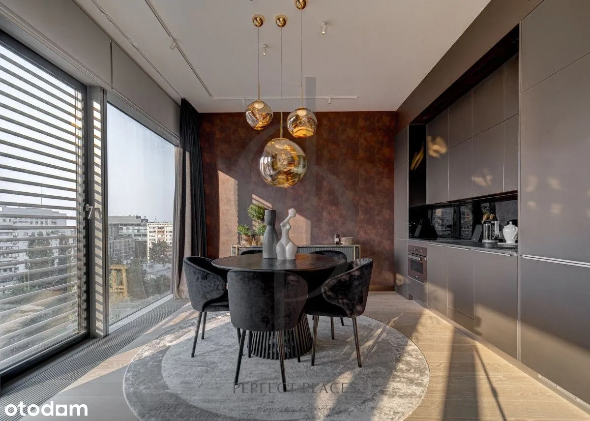 Cosmopolitan | Sprzedaż| 77m2 | 1Bd |