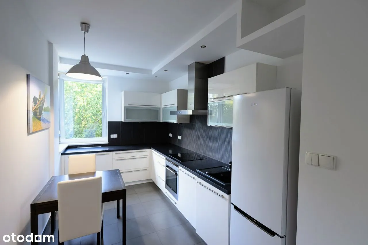 Mieszkanie, 50 m², 2 pokoje, miejsce garażowe