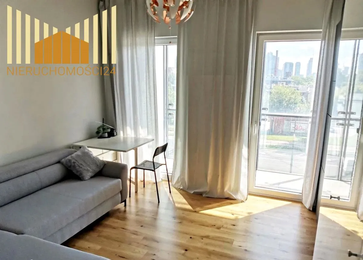 Apartament, Aleja Prymasa Tysiąclecia