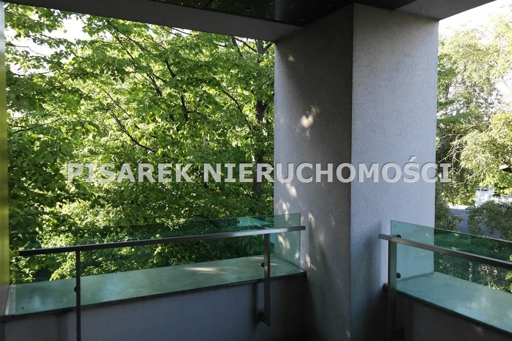 Nowe Miasto, garaż, apartamentowiec 