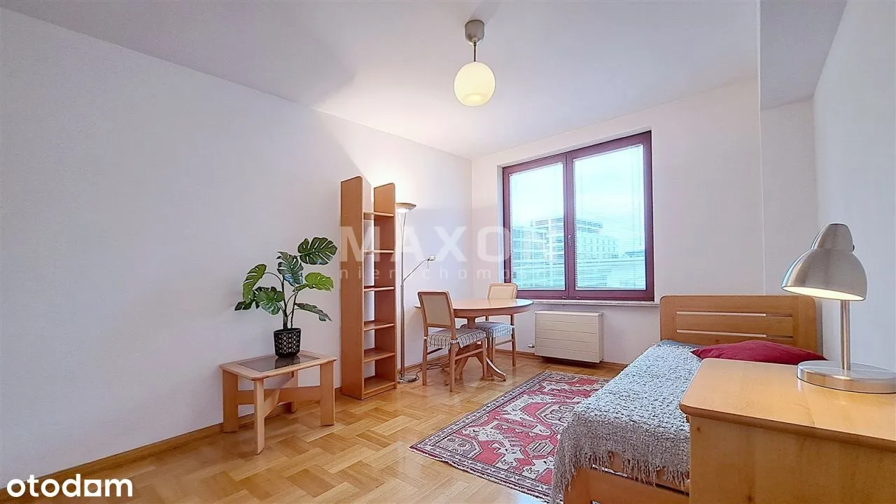 Apartament pięciopokojowy na bliskiej Woli.