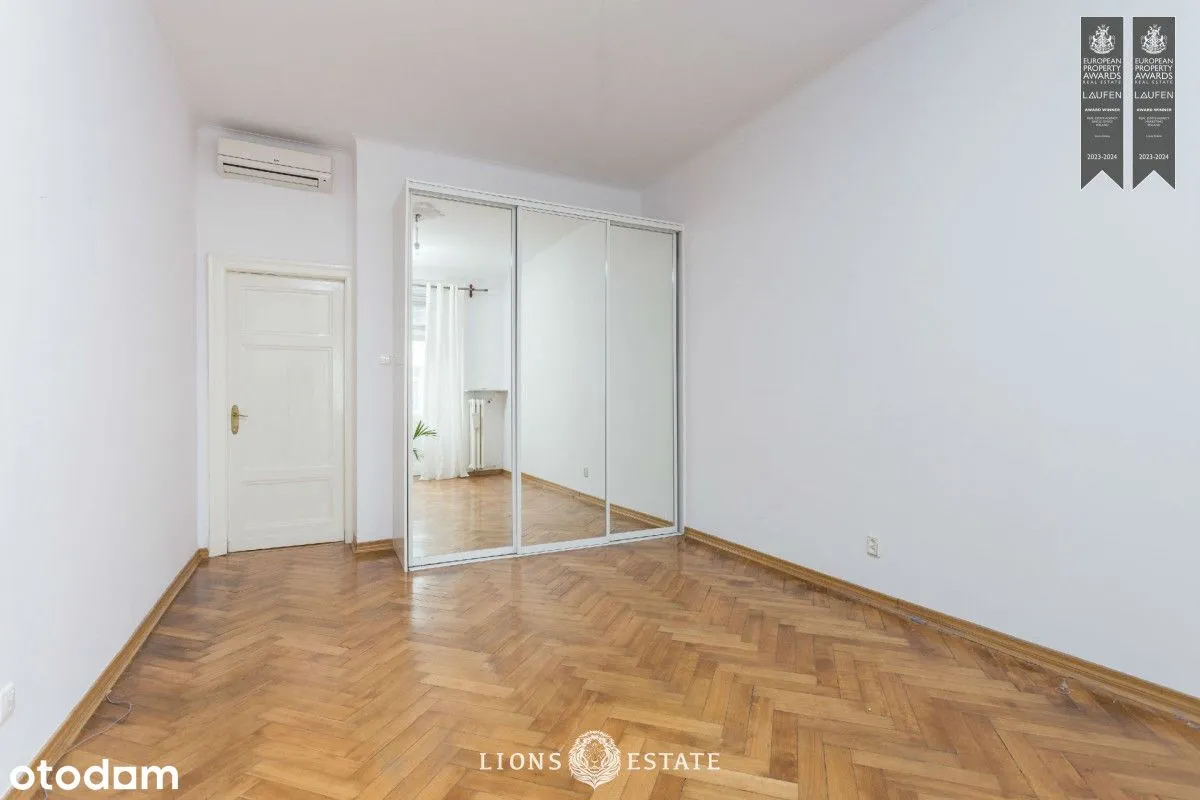 Piękny Apartament Na Mokotowskiej Z Loggią I Windą