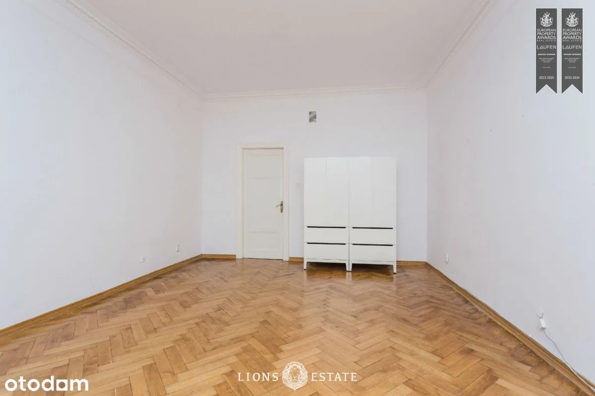 Piękny Apartament Na Mokotowskiej Z Loggią I Windą