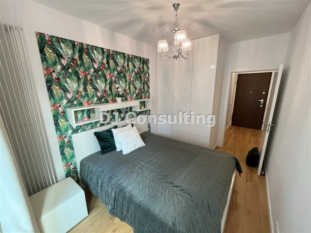 Lux, Nowe 2 pok. 40m2_Mennica Residence_z czynszem