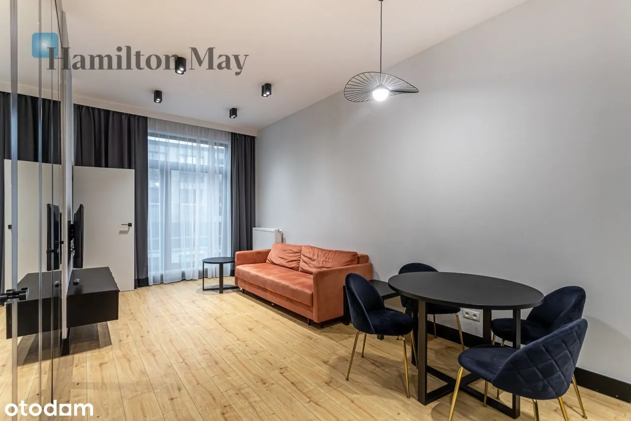 Apartament z klimatyzacją i osobną sypialnią