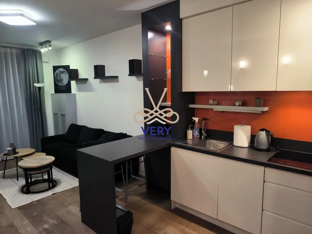 Apartament 2 pok, z dużym balkonem- Wola 