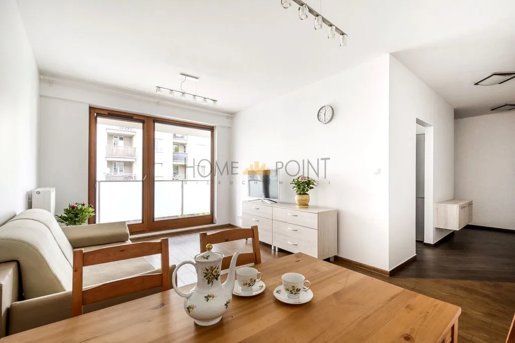 2 pokoje+kuchnia+duży balkon,m.postojowe,komórka 
