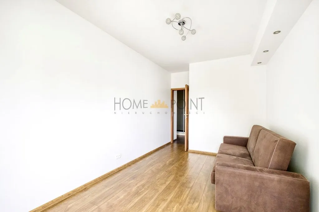 2 pokoje+kuchnia+duży balkon,m.postojowe,komórka 
