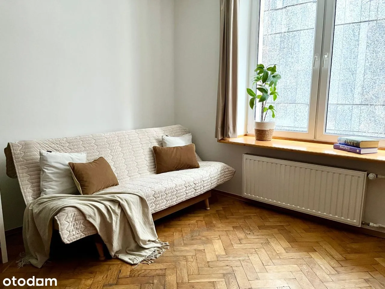 Schludne studio w Centrum Warszawy Bracka 11/13