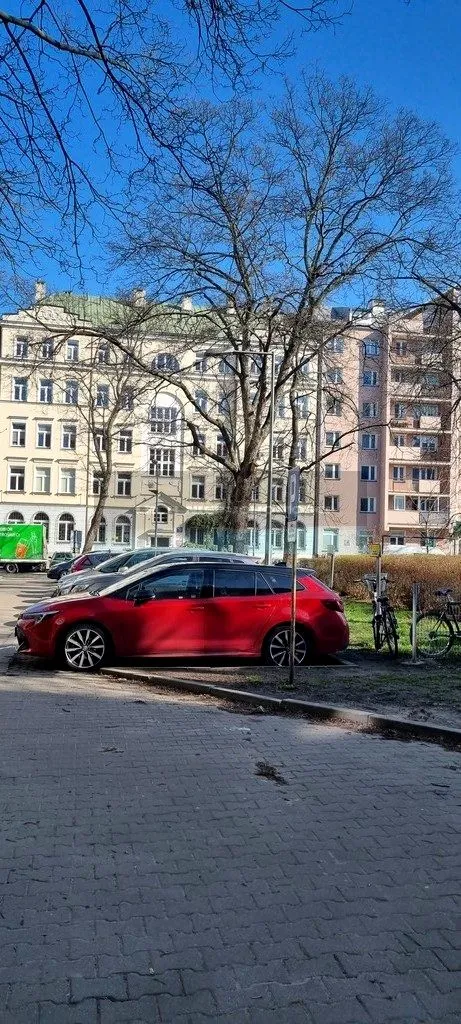 1 pokój w zabytkowej kamienicy na Woli 