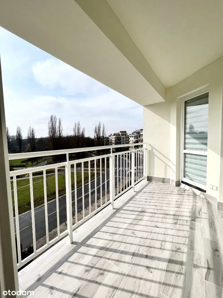 Trzystronny apartament 131,40 m2 z 3 tarasami 38m2