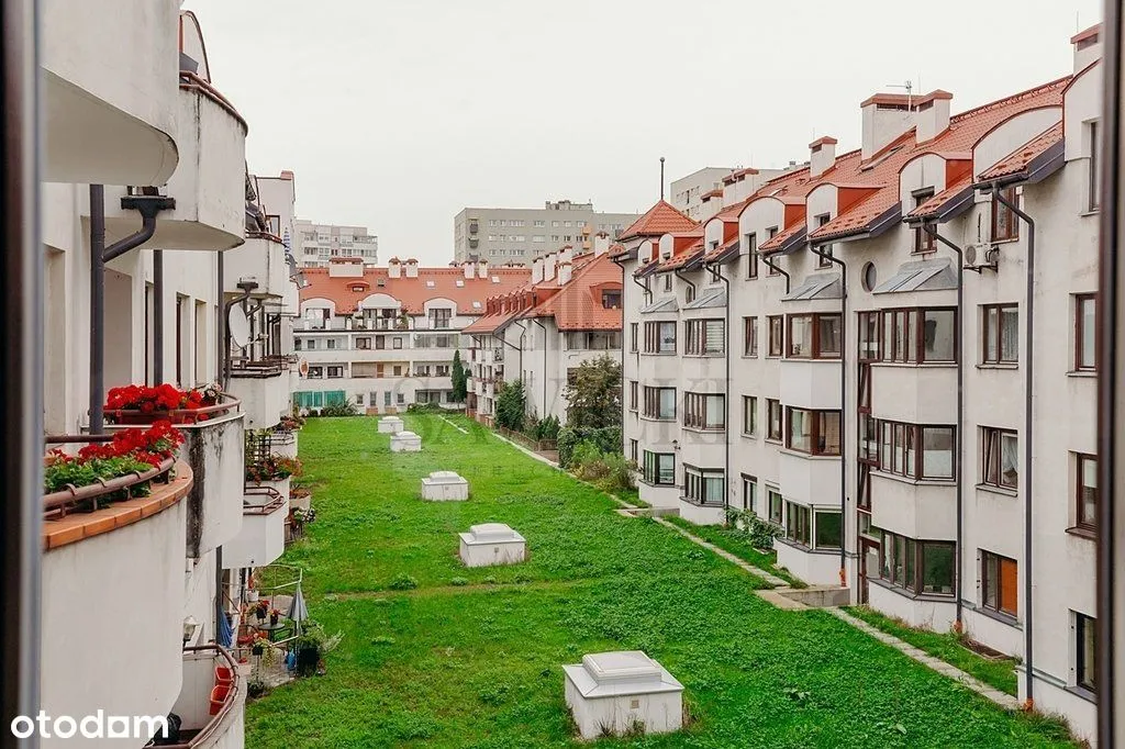 Słoneczne mieszkanie z dużym balkonem