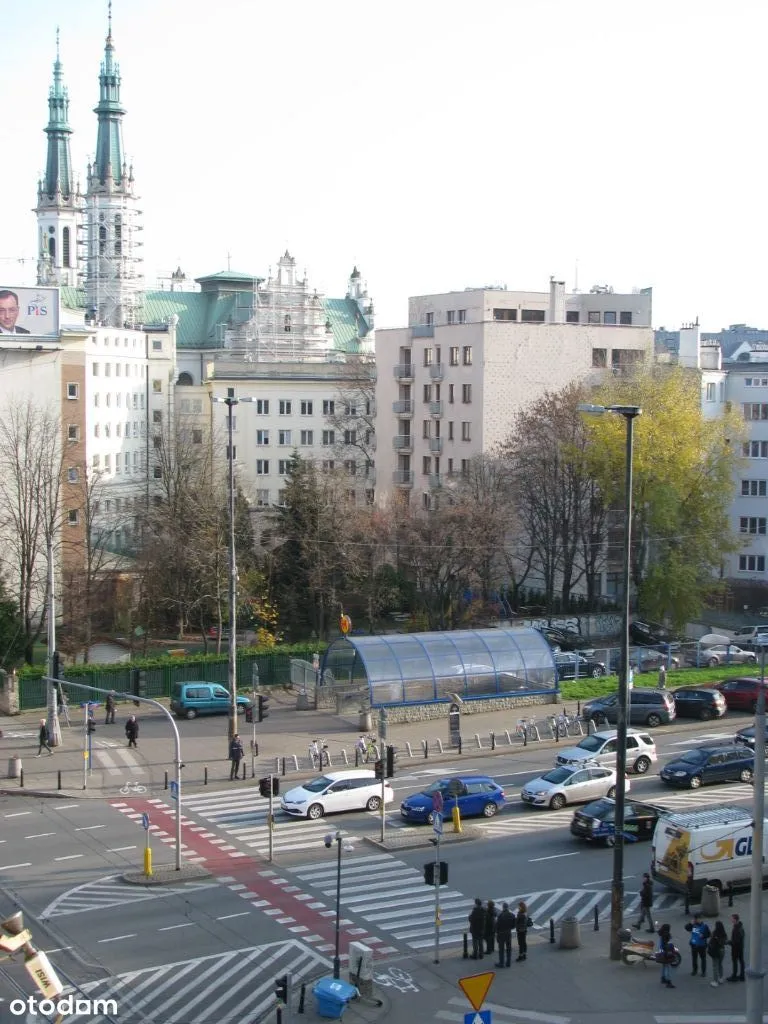 2 pokoje tuż przy Metrze Politechnika, na BIURO 