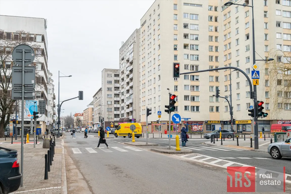 Kawalerka z widokiem na panoramę miasta 