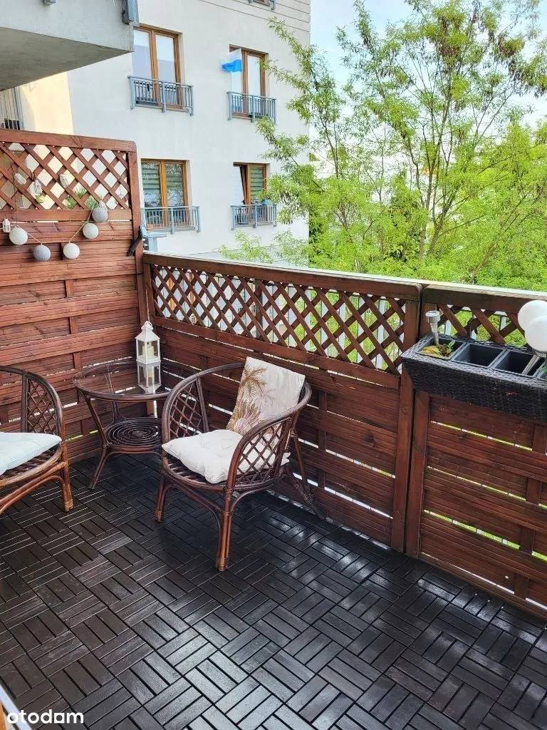 WYNAJMĘ przestronne mieszkanie 77 m2,balkon+ garaż