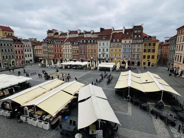 Warszawa Śródmieście, rynek Starego Miasta Mieszkanie - 3 pokoje - 89 m2 - 2 piętro