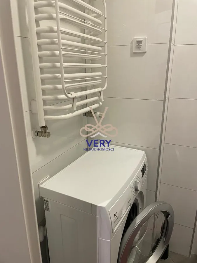 Apartament 30m2 z garażem w Aninie 