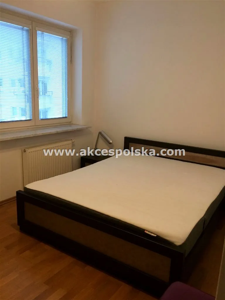 Apartament, Aleja Komisji Edukacji Narodowej