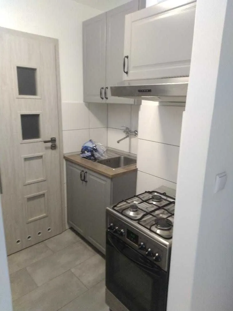 Kawalerka na Ul. Zelaznej/Studio Flat to rent  - bezposrednio