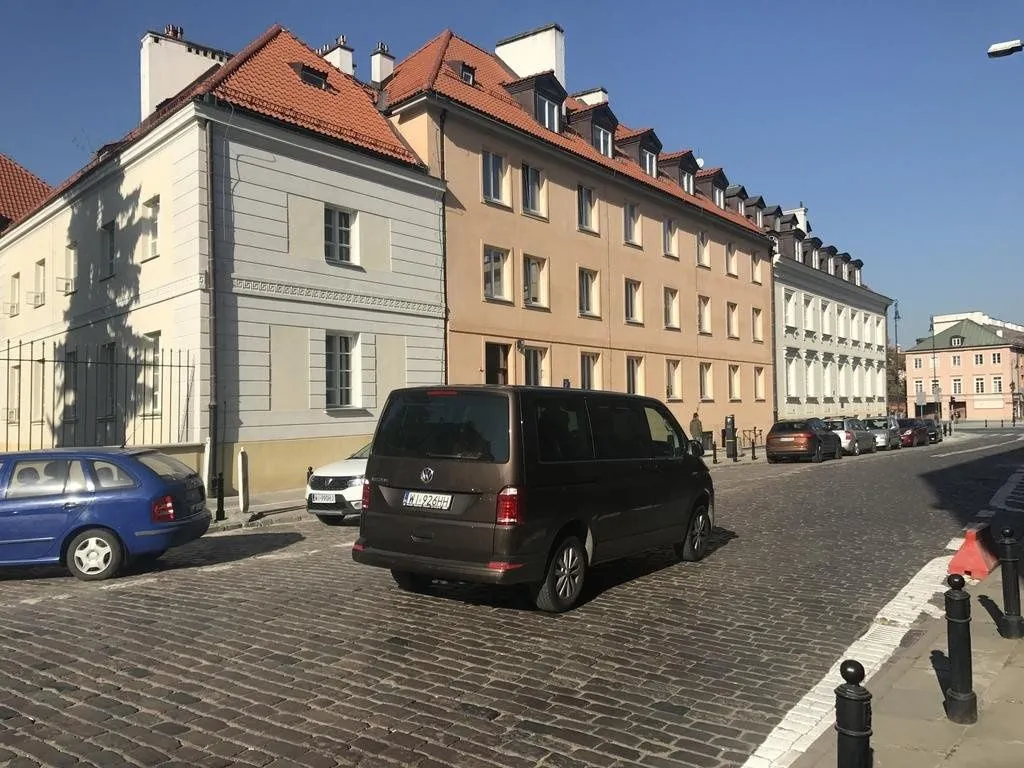 Bezpośrednio 3 pokoje+, Stare Miasto, inwestycyjne, airbnb,booking