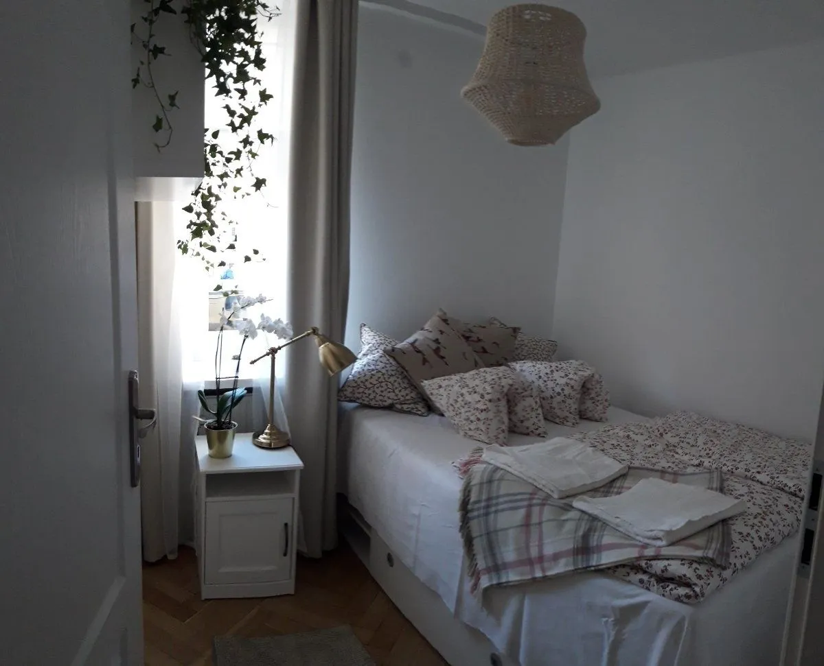 Bezpośrednio 3 pokoje+, Stare Miasto, inwestycyjne, airbnb,booking