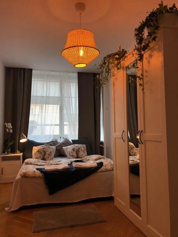 Bezpośrednio 3 pokoje+, Stare Miasto Warszawa, inwestycyjne, booking