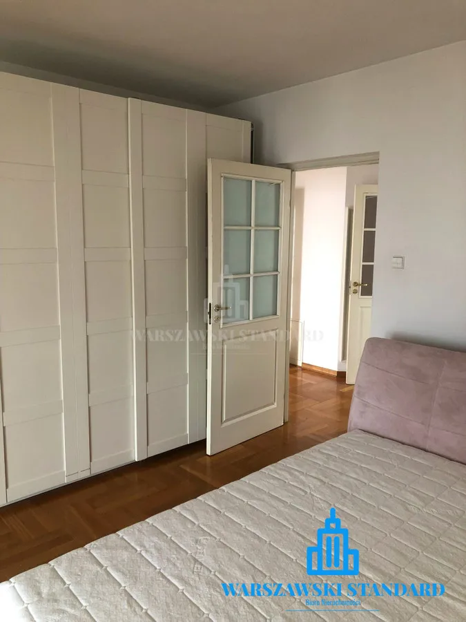 Wygodny apartament na Woli - 4 pokoje, miejsce postojowe, taras, balkon 