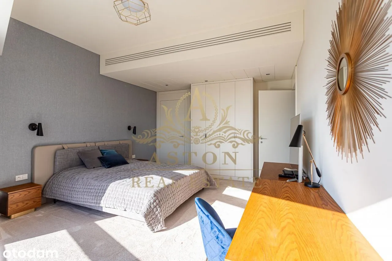 Luxury 2 bedroom apartment on Złota 44