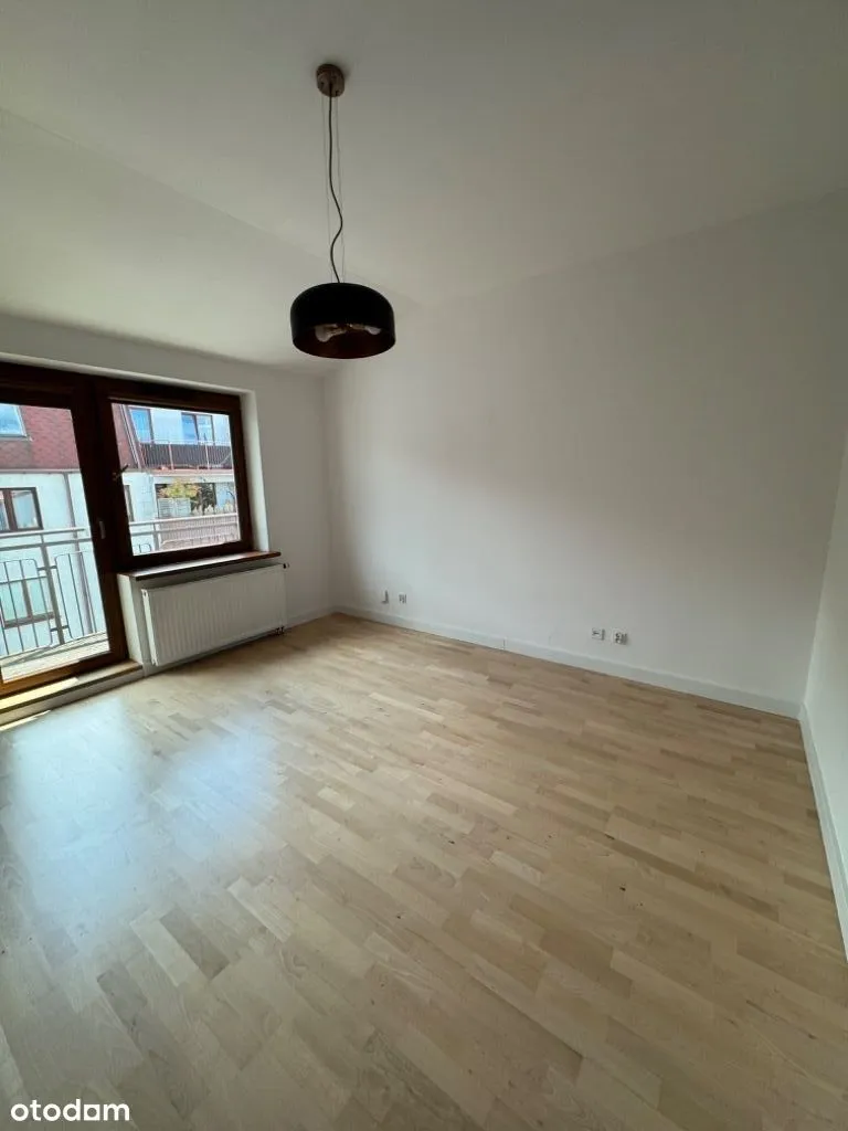 Przestronne mieszkanie 3 p. 60m2, balkon, garaż