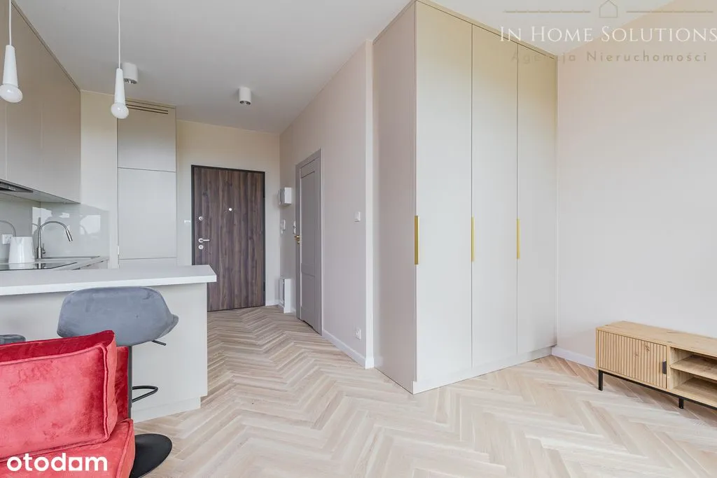 1 pok. 25 m2 + garaż wysoki stand. Royal Residence