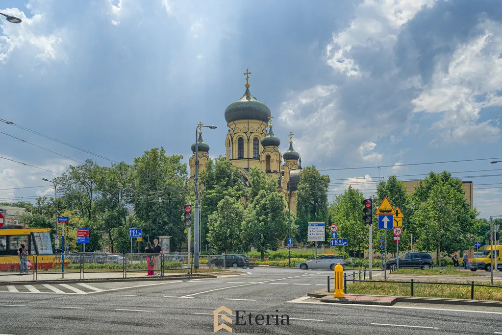 Kamienica 1937 r-blisko Metro Wileńska-po remoncie 