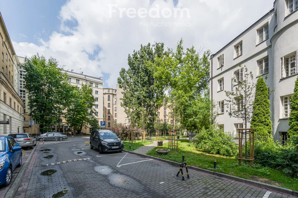 Sprzedam mieszkanie trzypokojowe: Warszawa Śródmieście , ulica pl. Plac Konstytucji, 120 m2, 1590000 PLN, 3 pokoje - Domiporta.pl