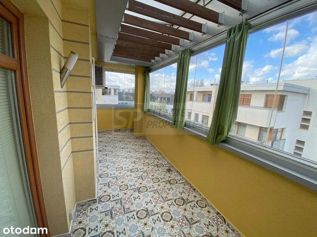 Penthouse z tarasem i dwoma balkonami, Ac