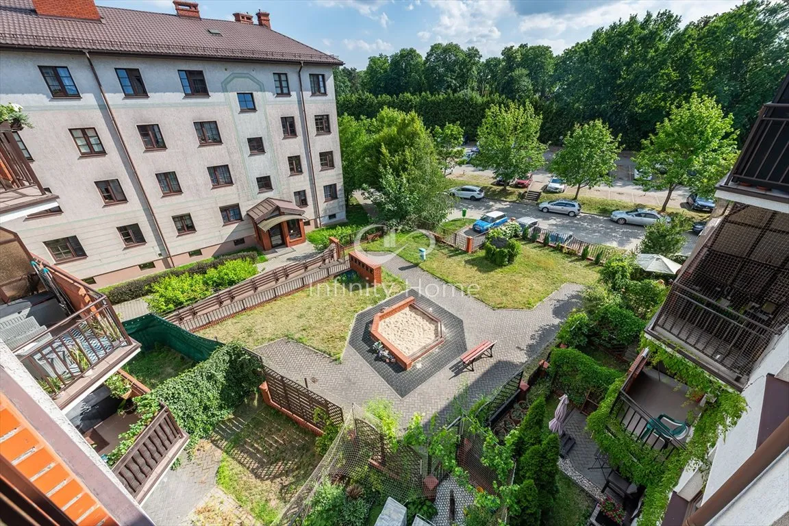 Przestronne 3 pokoje z dużym balkonem / 70 M2 