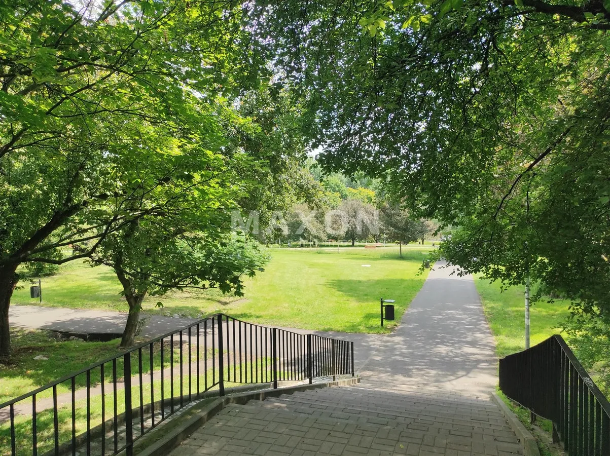 Widne 3 pokojowe mieszkanie z widokiem na park 