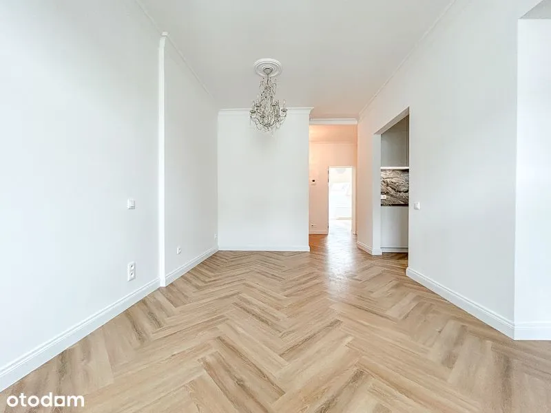 Nowy apartament w odrestaurowanej kamienicy