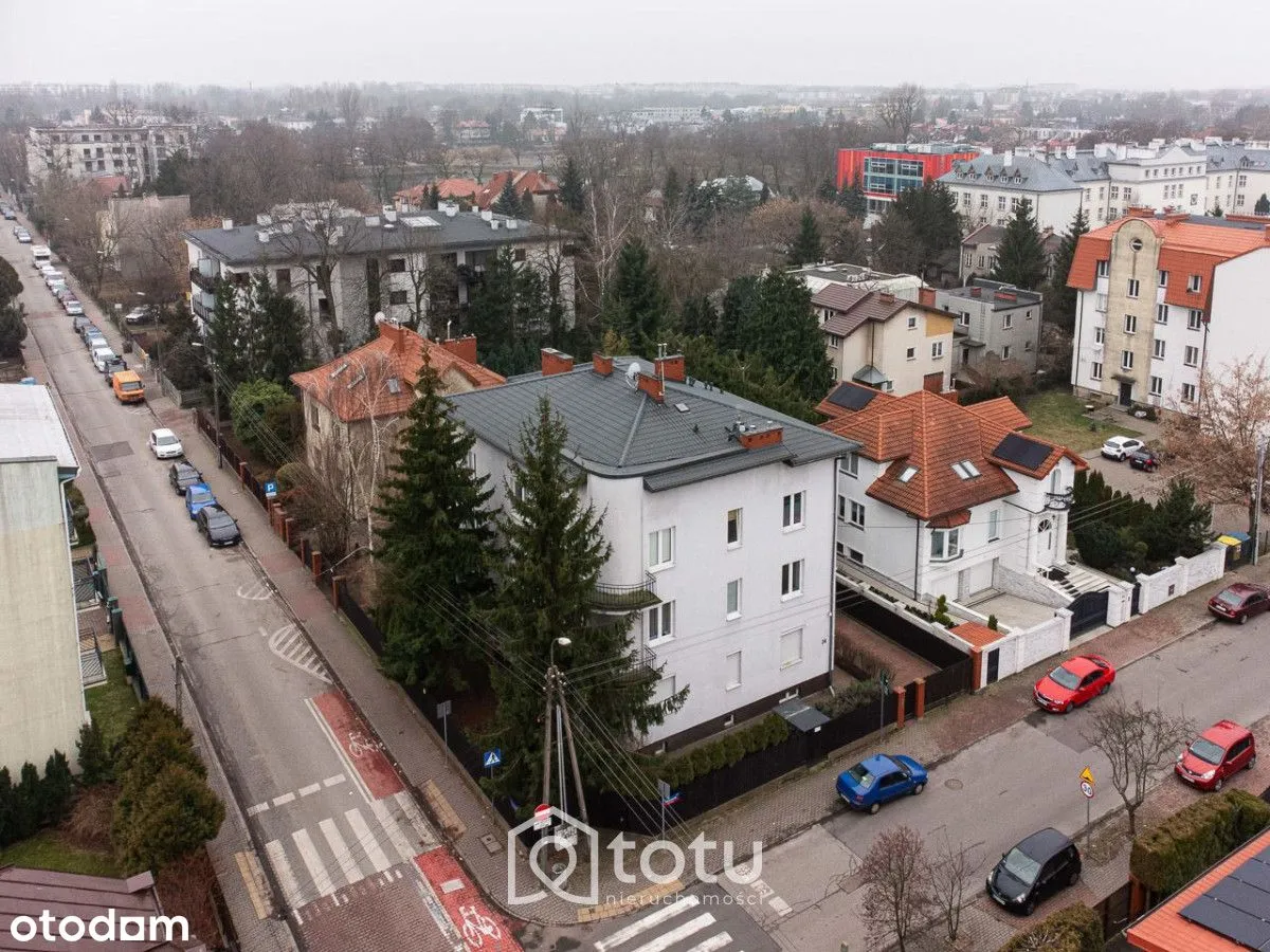 Kamienica - Warszawa Włochy - 900 M do Pkp