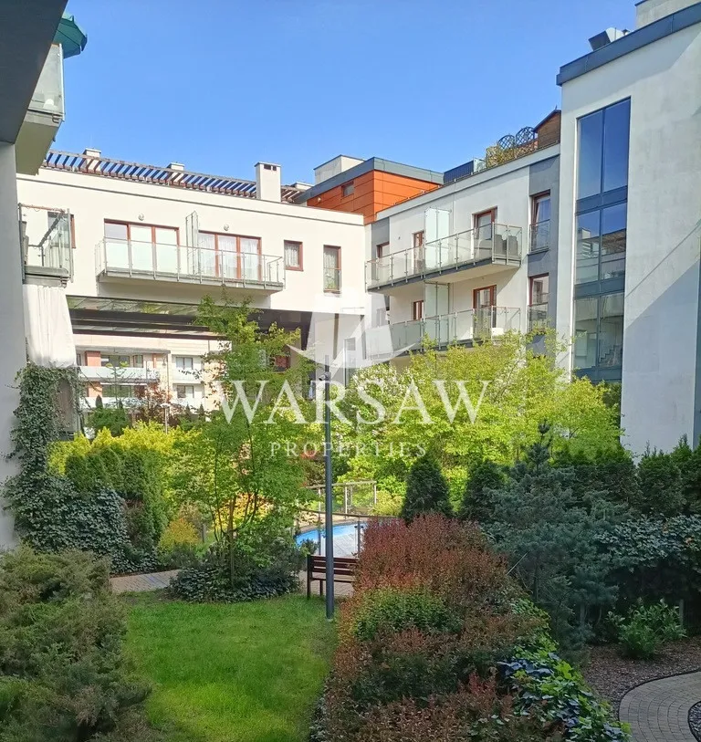 Ładny apartament w centrum Miasteczka Wilanów 