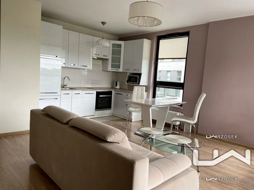 Apartament, Aleja Bohaterów Września