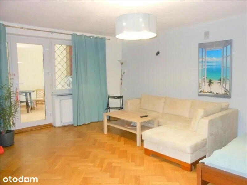 Bezpośrednio hostel (2 domy) 17 pokoi przy Metrze Marymont!